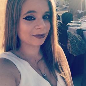 Meet your Posher, Leanne